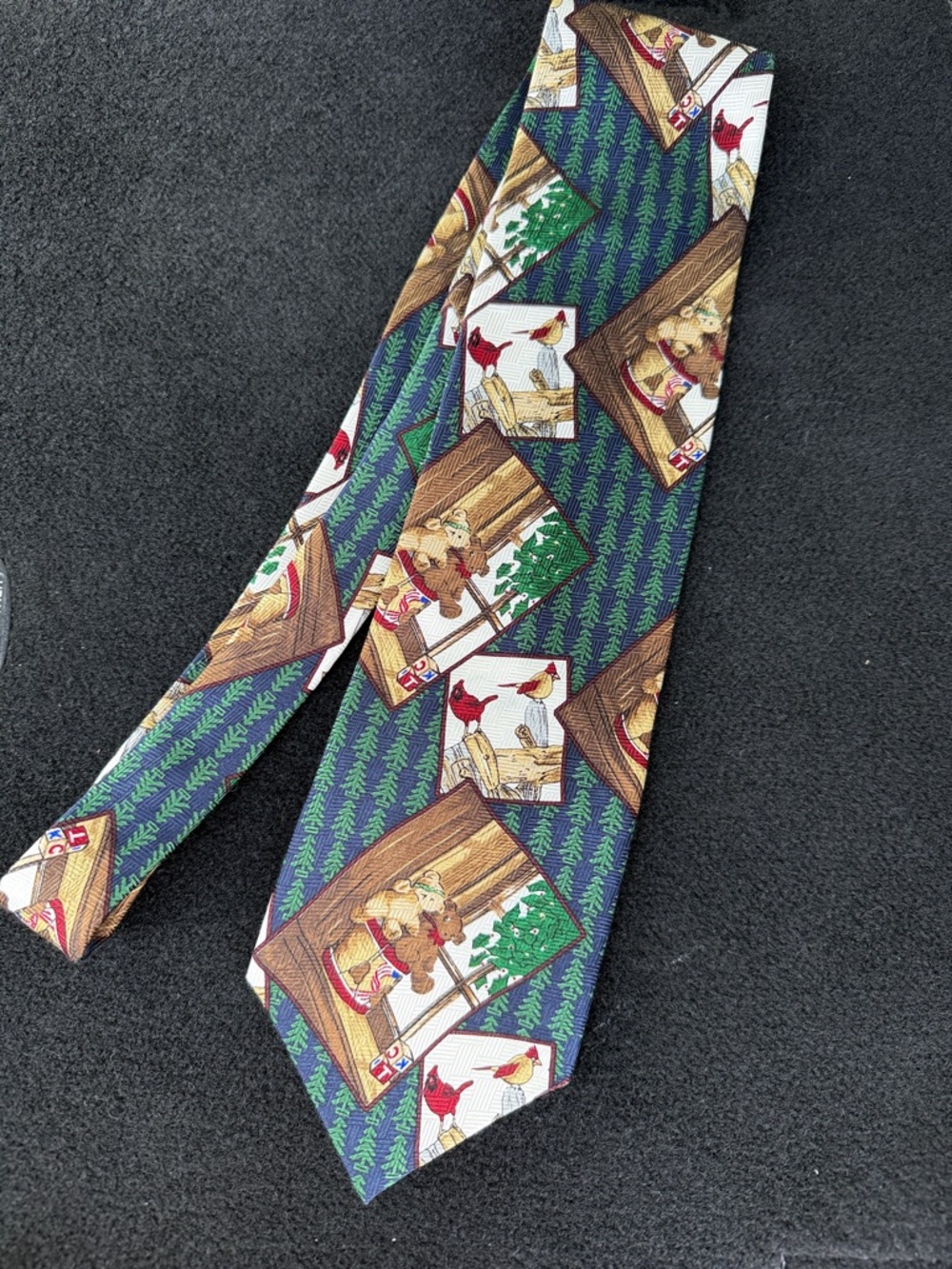Green Novelty Cabin & Wildlife Print Tie
